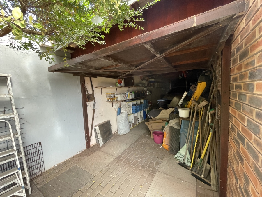 4 Bedroom Property for Sale in Country Club Western Cape